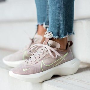 Nike Vista Lite Women's Shoes - SIZE 9